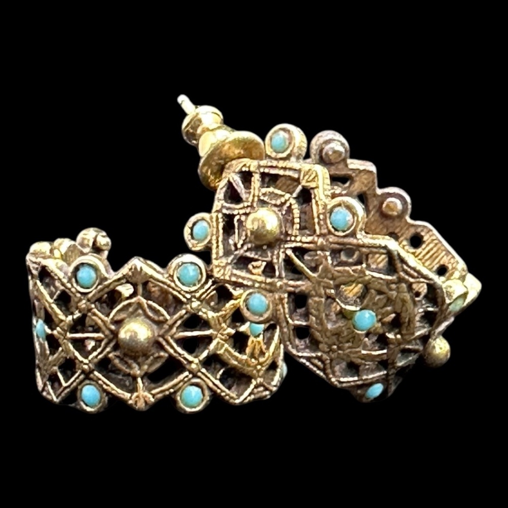 Vintage MONET Moroccan-inspired 3/4-Circle Antiqued Gold W/Light Blue Rondelles